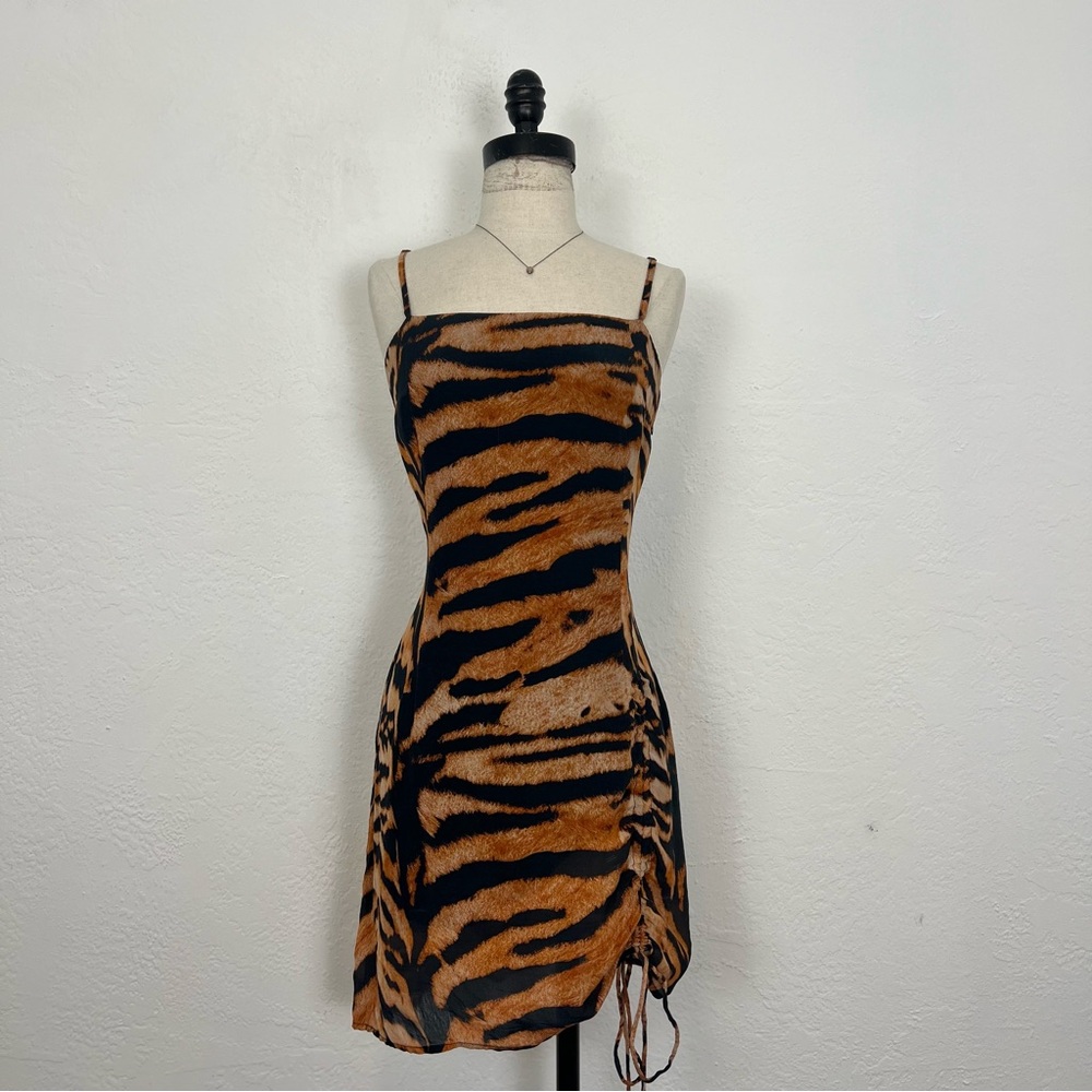 REVOLVE BEACH RIOT Gia Dress in Tiger sz Md - Picture 4 of 12